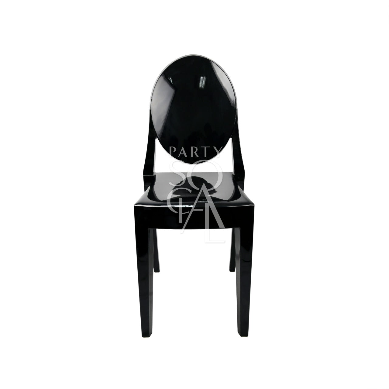 Ghost chair without arms, known as Victoria, featuring a sleek, transparent design. Made from clear polycarbonate, this modern chair combines elegance with durability. Its armless structure and ghostly appearance make it an ideal choice for contemporary spaces, offering a minimalist look that complements various interior styles while providing versatile seating.
