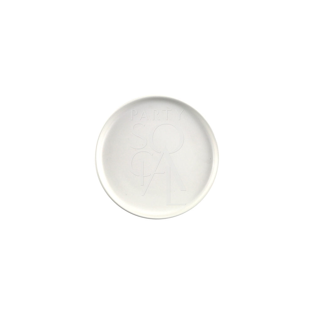 Ceramic plates in white, featuring a classic and elegant design. The smooth, glazed ceramic finish offers a clean and sophisticated look, making these plates ideal for formal dining, casual meals, and adding a timeless touch to any table setting.