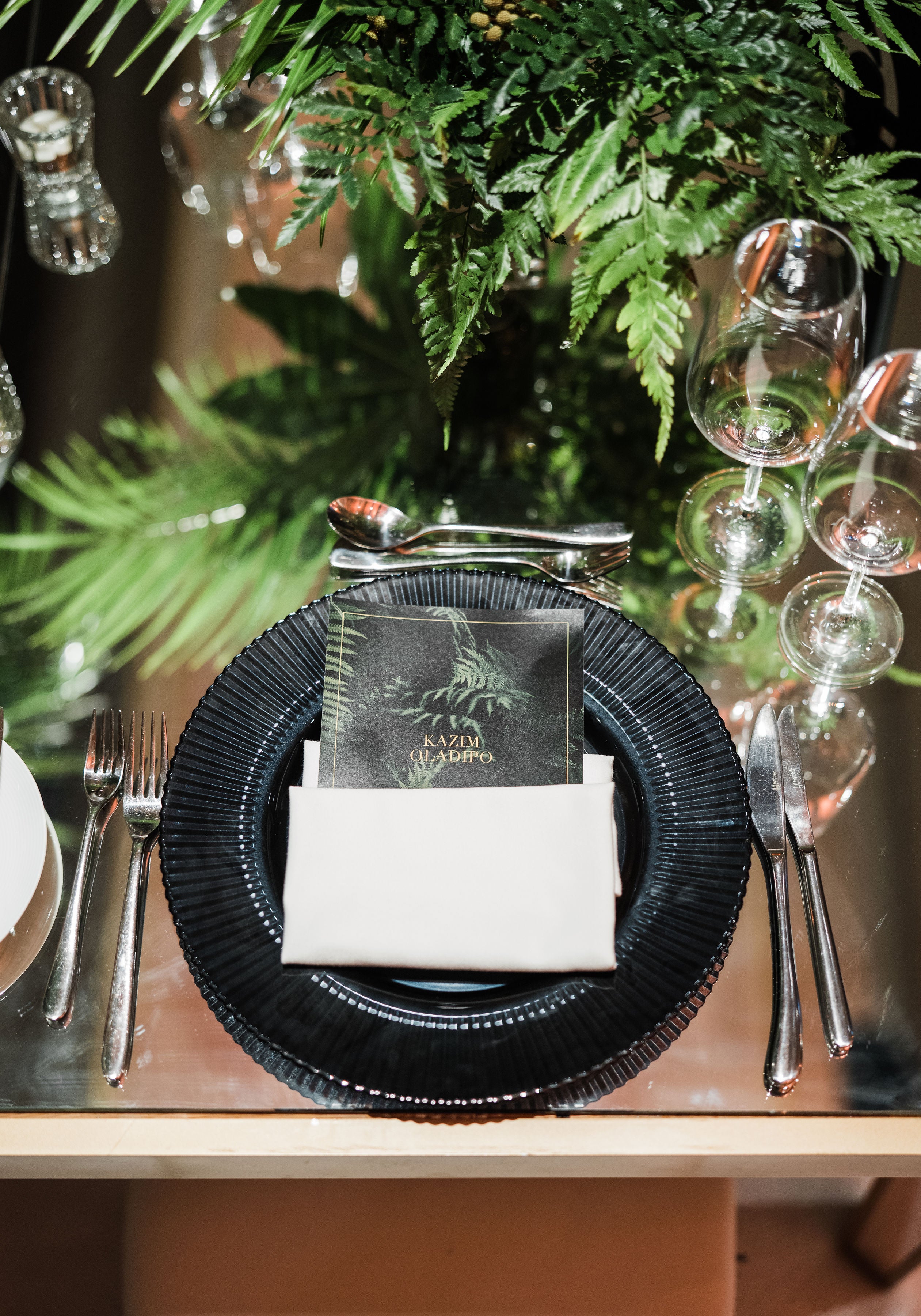 A midnight blue charger plate with a lined texture, adding a rich and luxurious touch to your table setting. The deep blue hue creates a striking contrast and enhances the overall elegance of the decor.