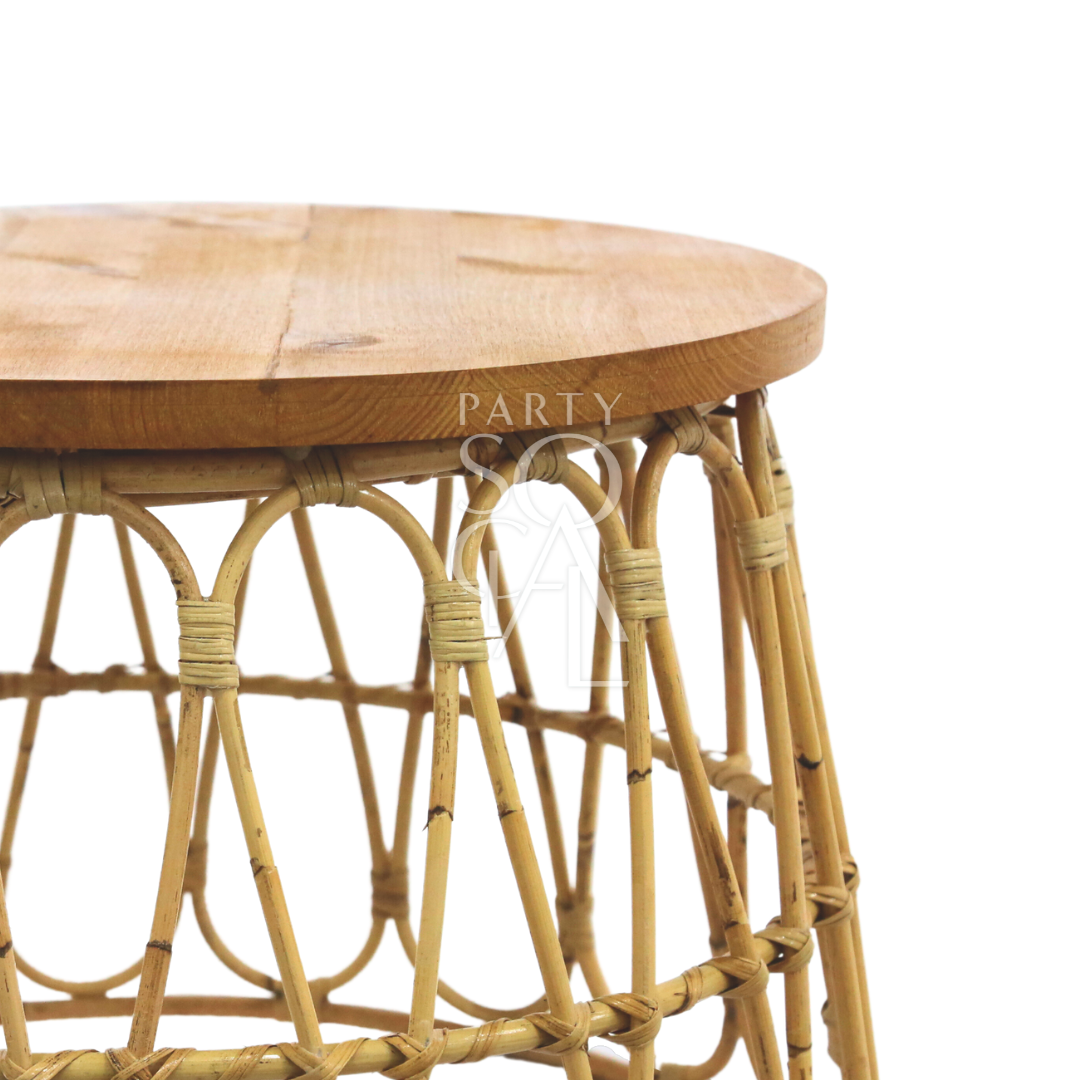 A rattan coffee table featuring a natural and elegant design. This stylish table is crafted from durable rattan, providing a bohemian and airy look that complements various decor styles. Perfect for living rooms, patios, or sunrooms, it adds a touch of organic charm and functionality to any space.