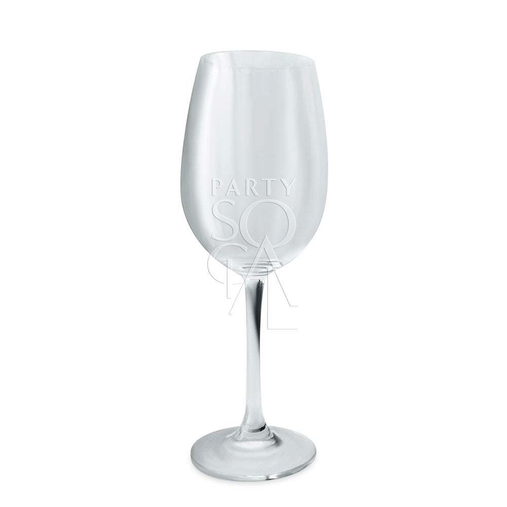 Simple glasses from the Flamenco range featuring a versatile design that complements both classic and modern china or flatware. These glasses have a clear and understated appearance, making them suitable for a variety of table settings and occasions. The color of the product matches the product image, though slight color variations may occur due to screen display differences.