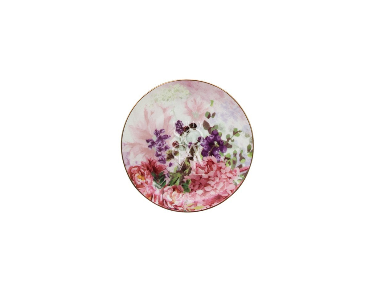 Delicate plates adorned with pink peonies, ideal for adding a floral touch to your table decor.