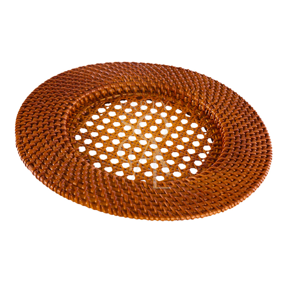 Rattan charger plate in a warm chestnut hue, showcasing a deep and inviting tone. The chestnut rattan adds a touch of warmth and sophistication, ideal for a classic and refined table setting.