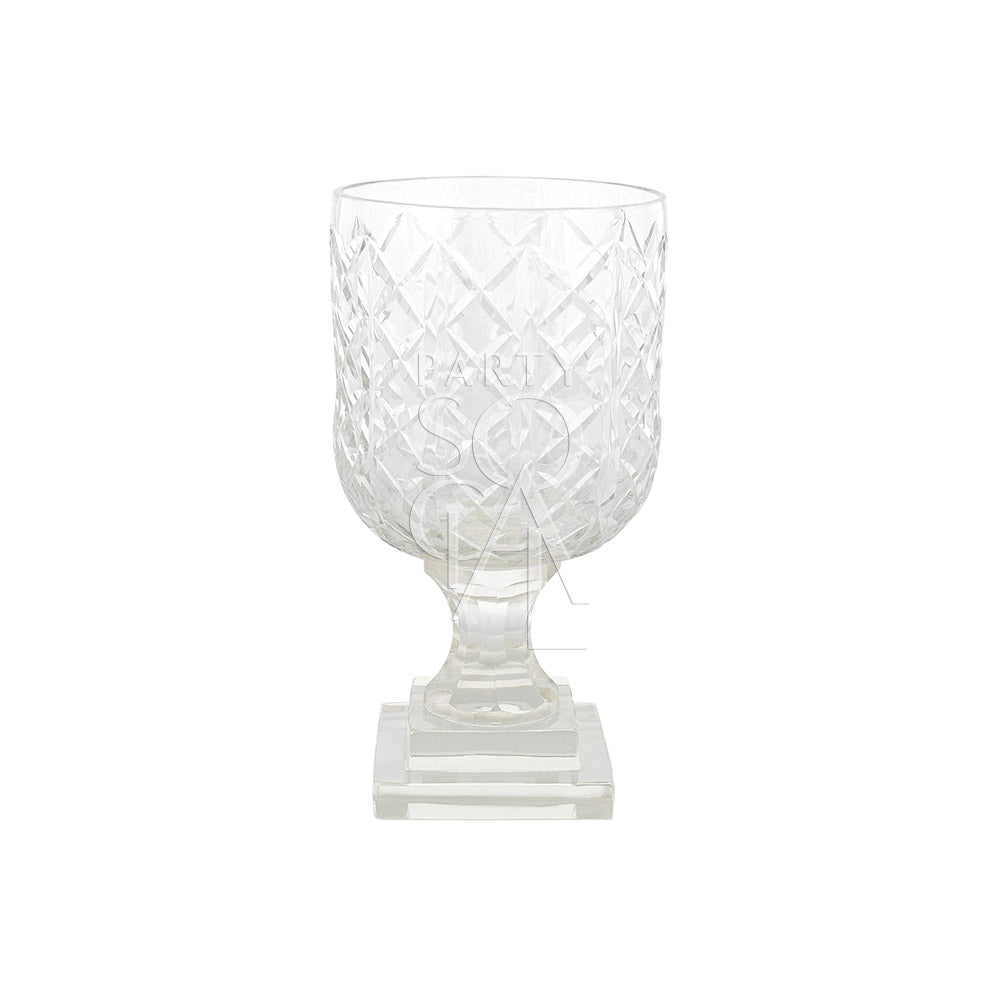 Exquisite crystal cut vases featuring intricate geometric patterns and a dazzling, faceted design. The vases’ clear, sparkling crystal enhances their elegant appearance, making them ideal for showcasing flowers or serving as decorative accents in any sophisticated setting.