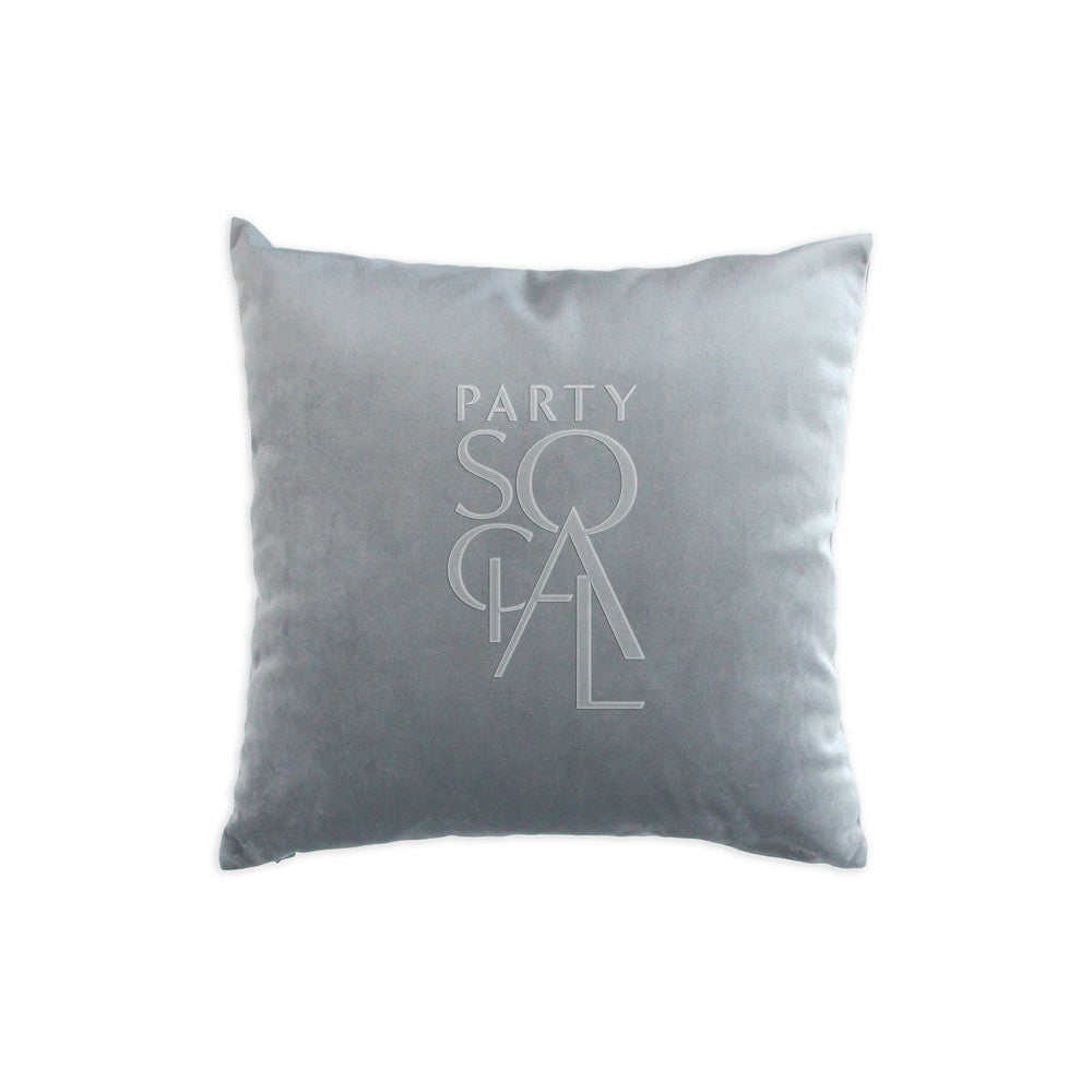 Velvet cushion cover in grey, presenting a modern and versatile hue.