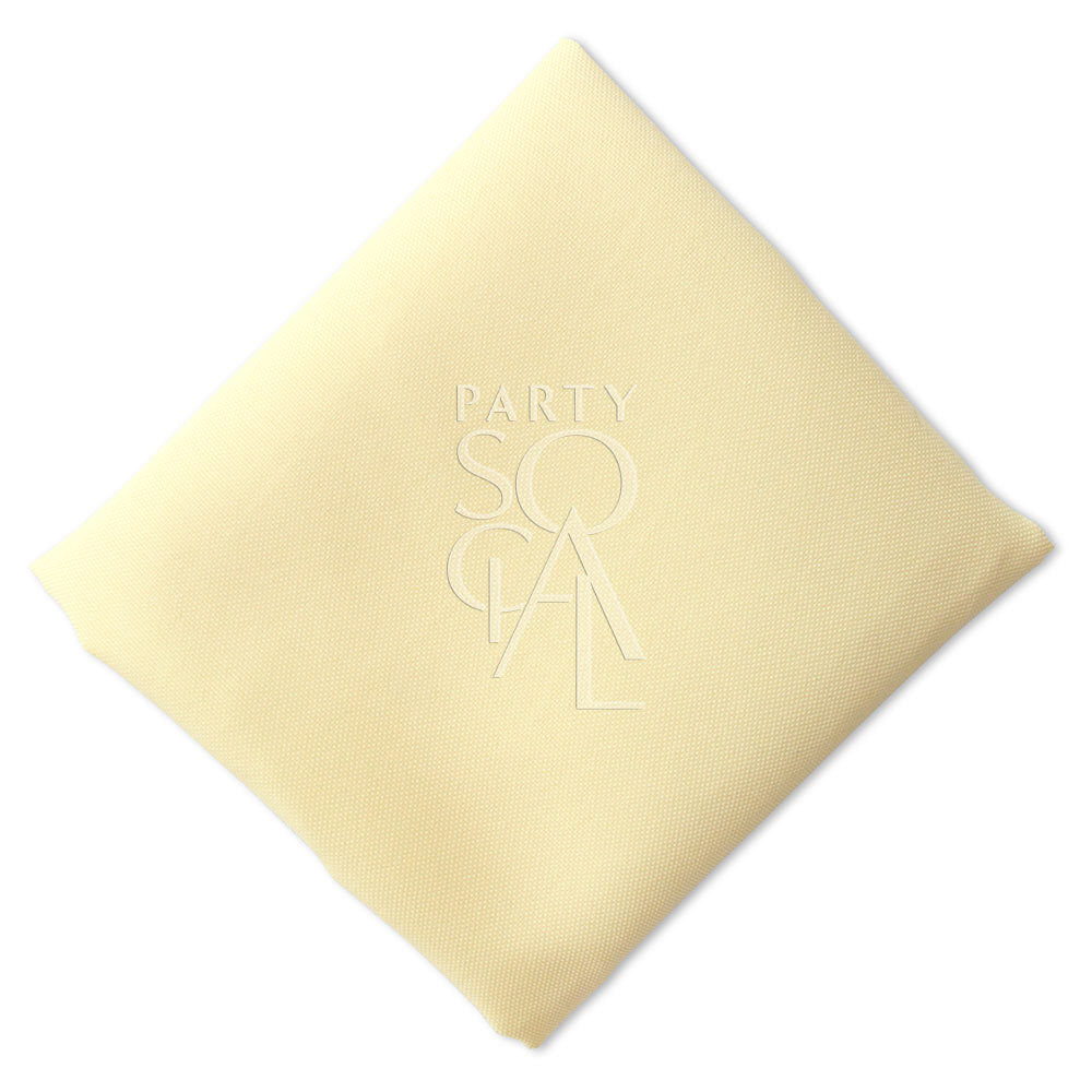 Gold-rimmed glass in a soft pale yellow shade, offering a light and cheerful color with a golden rim. The pale yellow glass adds a sunny and elegant touch, perfect for a bright and inviting table setting.