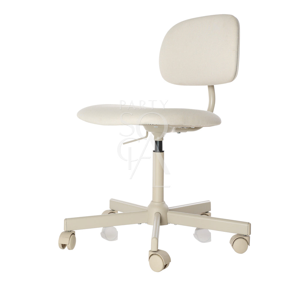 Comfortable hospitality chair designed with a supportive backrest and cushioned seat for extended sitting. The chair features a stylish and functional design, suitable for reception areas, waiting rooms, or event spaces. Its elegant appearance and ergonomic features provide both comfort and visual appeal.