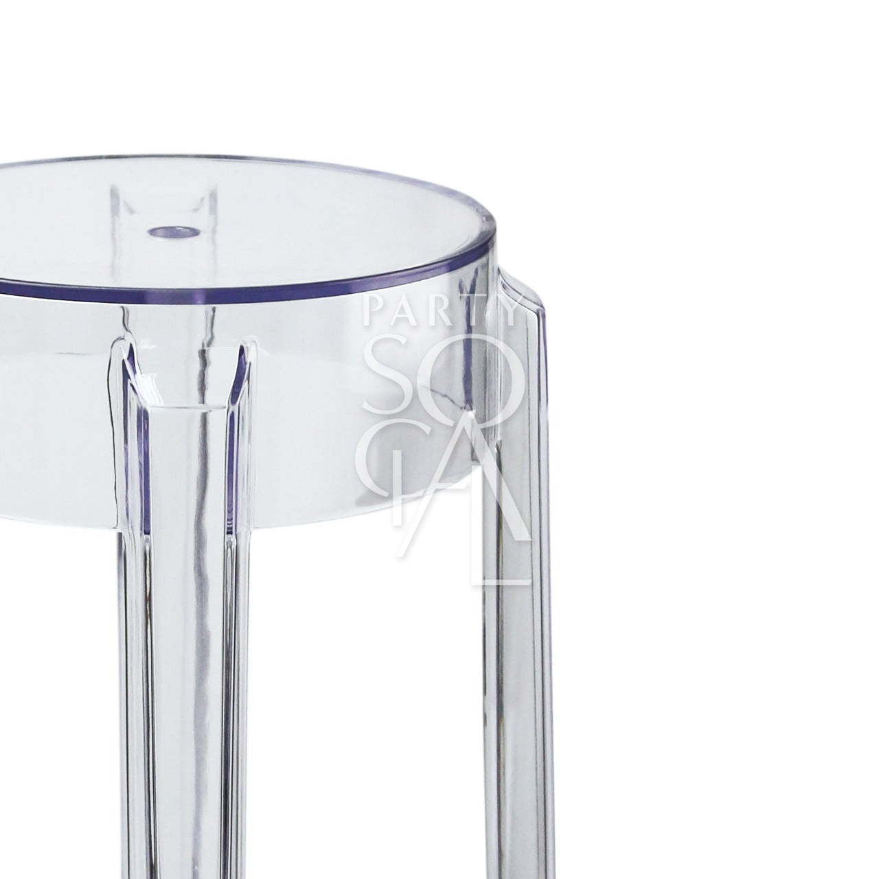 Ghost chair bar stool featuring a sleek and modern design with a transparent acrylic construction. This contemporary stool combines minimalist aesthetics with functionality, making it a versatile addition to any bar or counter area. Its clear design seamlessly blends with various décor styles while providing comfortable and stylish seating.