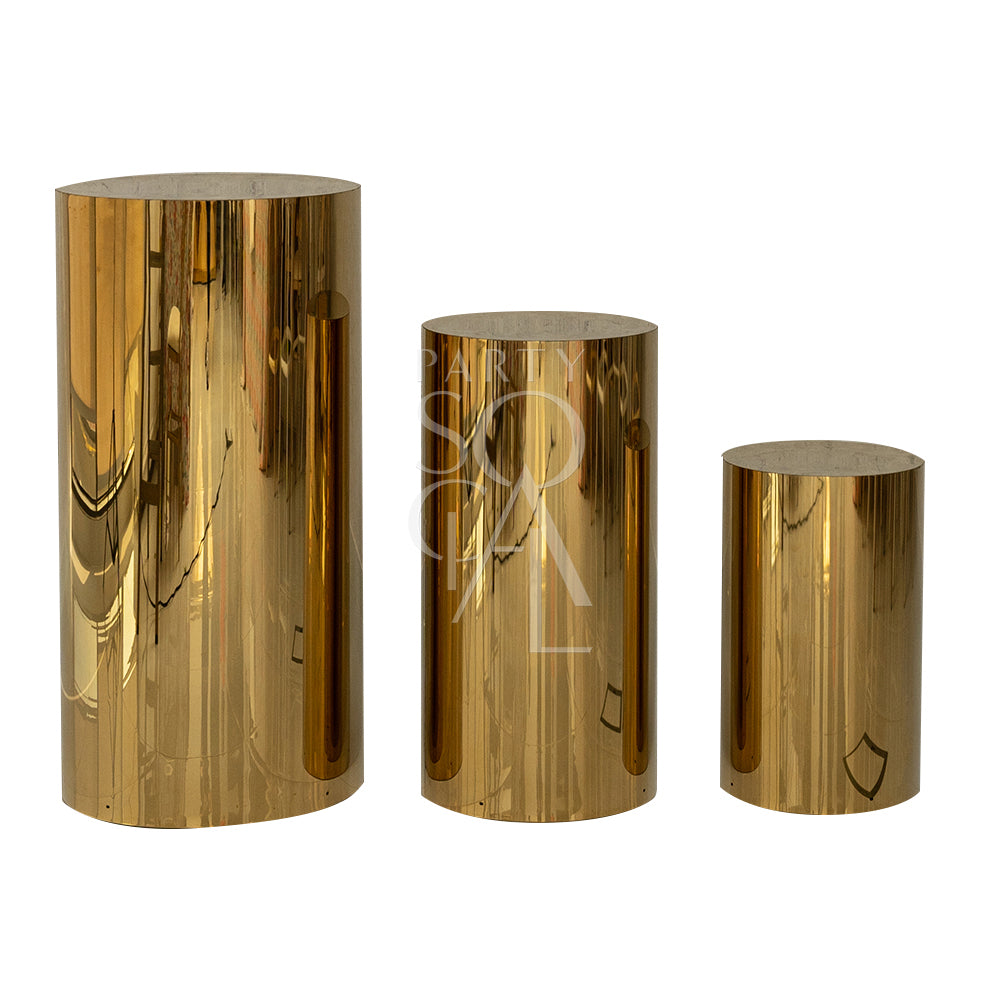 A round podium with a gold mirror finish, featuring a sleek and luxurious design. This elegant gold podium adds a touch of glamour and sophistication to any event or display, creating a striking and reflective centerpiece ideal for showcasing items or enhancing decor.