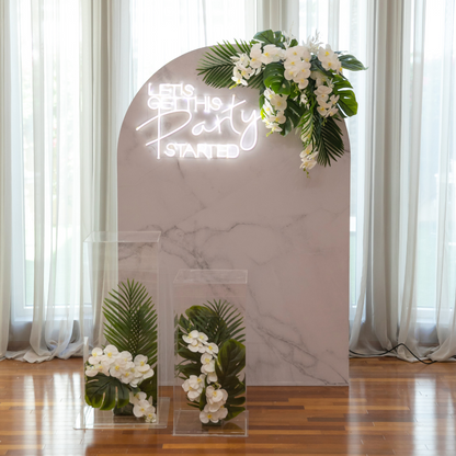 A backdrop in marble green, featuring an elegant and natural design. This sophisticated backdrop combines the rich texture of marble with the refreshing hues of green, creating a stylish and serene ambiance perfect for events, celebrations, and special occasions.