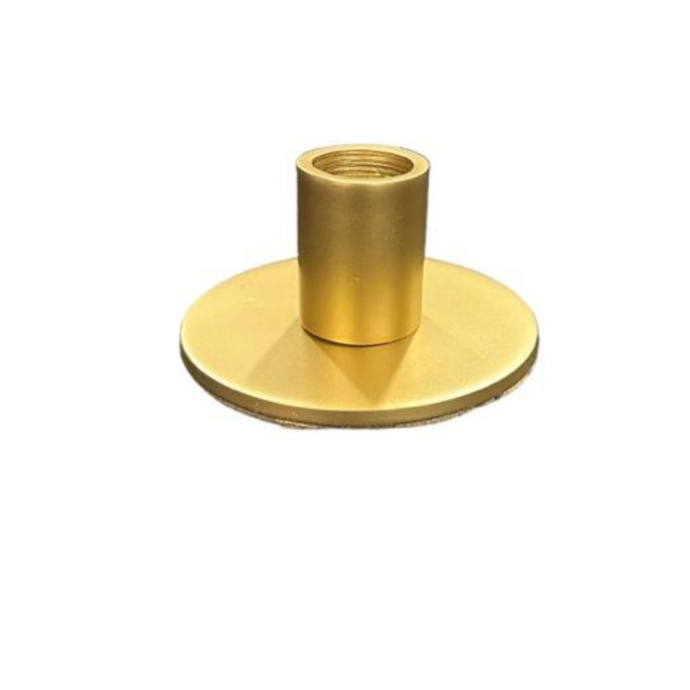 A low candle holder with a striking golden finish. This luxurious piece enhances your decor with a touch of opulence and elegance, perfect for adding a refined and glamorous touch to any event or setting.