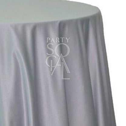 Round satin tablecloth in light grey, offering a soft and neutral tone. The light grey satin provides a modern and sophisticated touch, perfect for a contemporary and elegant table setting.